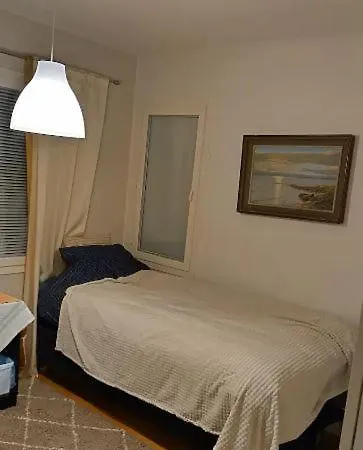 1 Quit&com For 2 With Free Parking In A House